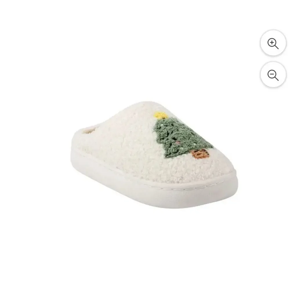Love 83 Little Kids Holiday Icon Christmas Tree Slippers Size S 11/12 NWT